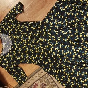 LuLaRoe Nicole Fit & Flare Dress -black with adorable lemons! size 2XL